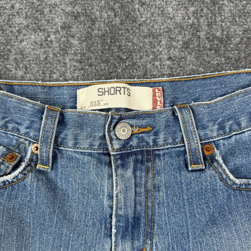 Vintage Levis 515 Jean Shorts Womens 10 Blue Denim Rolled Cuff Bermuda Y2K - Picture 4 of 15